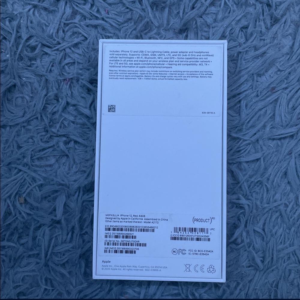 iPhone 12 box